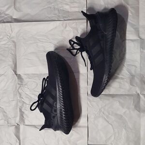 Mens Adidas 9.5 black tennis shoes running track cross country Kaptir 2.0 foam